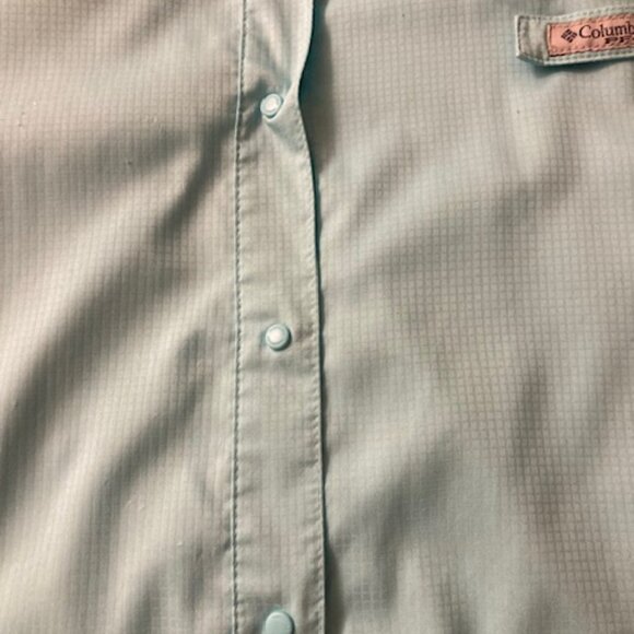 Columbia Hiking Shirt, XL, short-sleeved,light blue, ventilated, only worn once - Picture 9 of 11